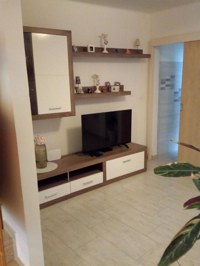 Apartment Nadija Brsec Bagian luar foto
