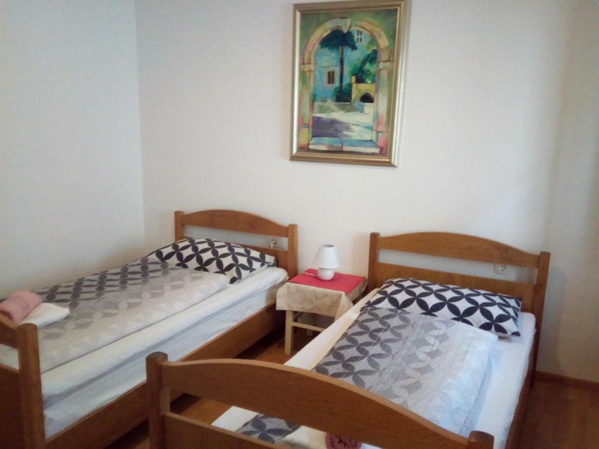 Apartment Nadija Brsec Bagian luar foto